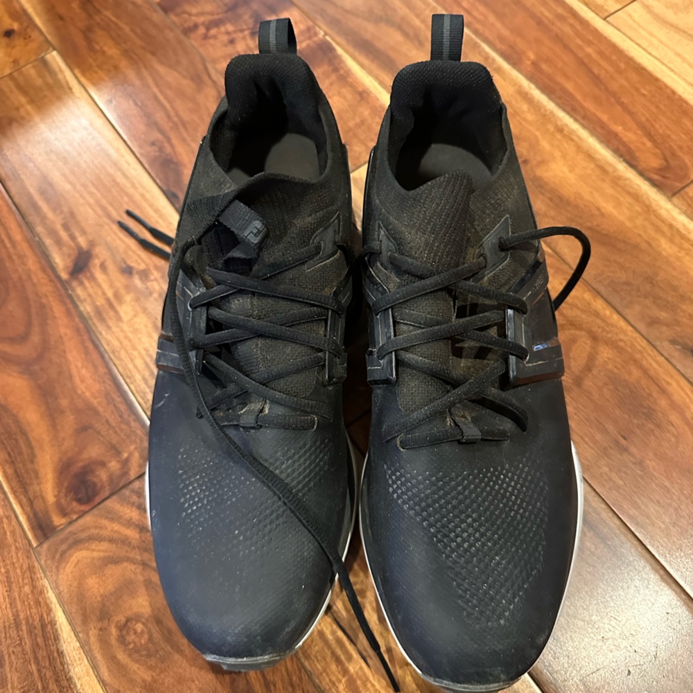 Footjoy Black Men's Athletic Shoes Golf size 10.5